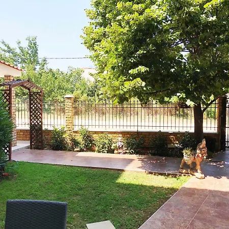 Alrose Apartamento *