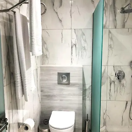 Alrose Apartment