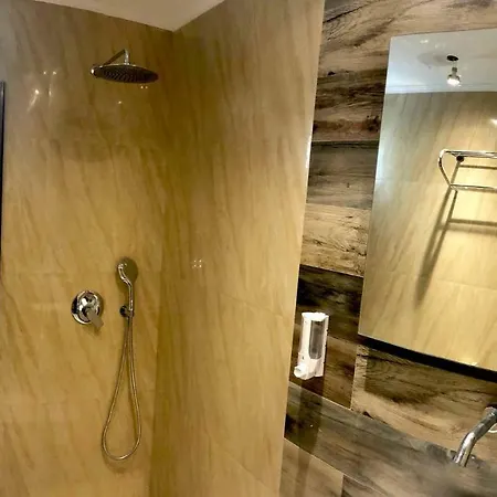 Alrose Apartment