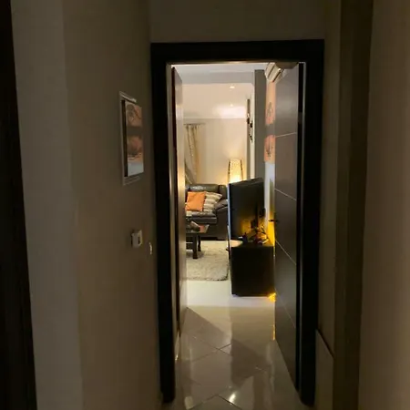 شقة Alrose يميناريا